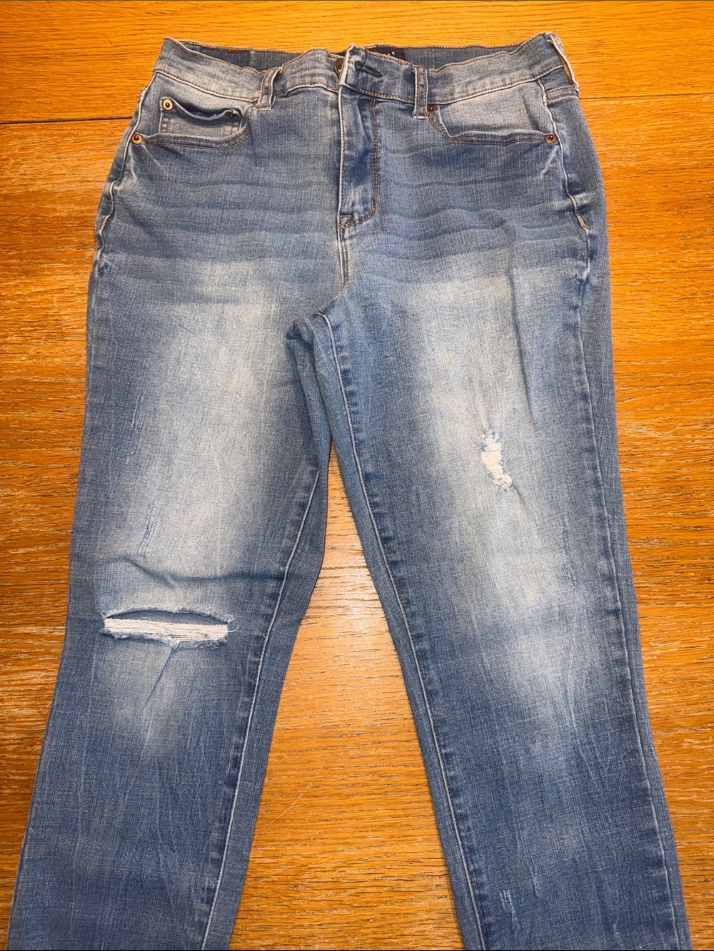 Aeropostale Faded Medium Blue Ripped Skinny Jeans
